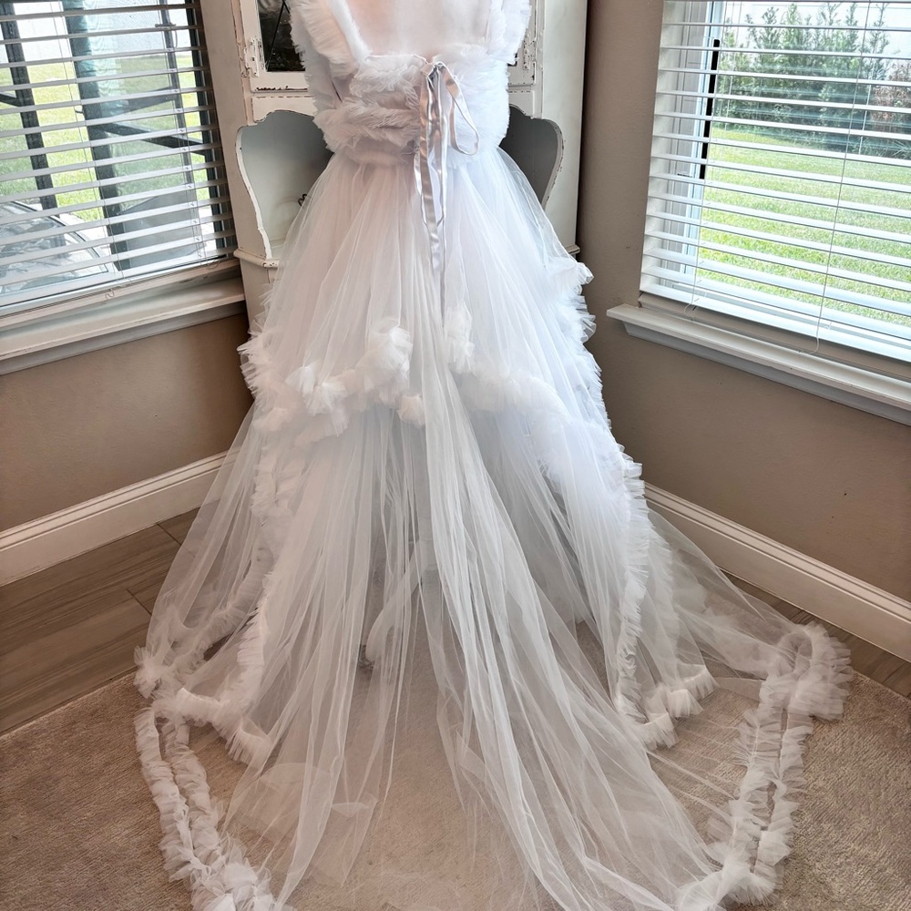 NEW Tulle Maternity Dress for Photoshoot Bridal Robe White NWOT Size L/XL - Picture 5 of 12